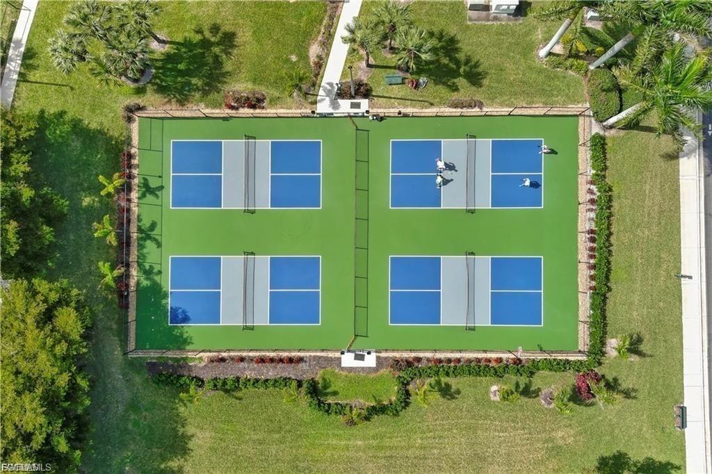 CROSS CREEK ESTATES - Residential