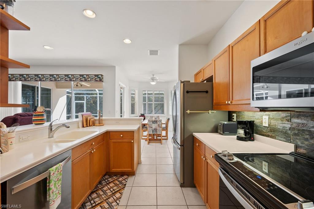 CROSS CREEK ESTATES - Residential