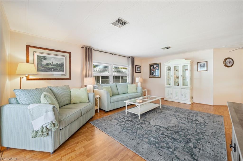 SIX LAKES COUNTRY CLUB - Residential