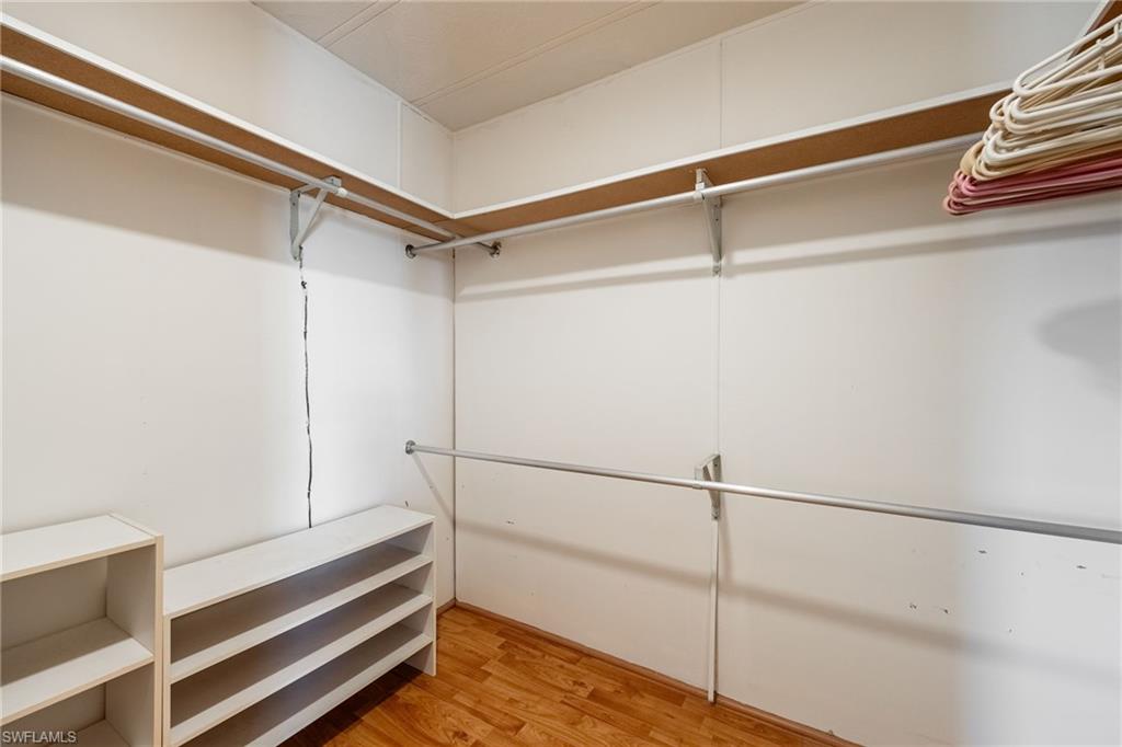 SIX LAKES COUNTRY CLUB - Residential