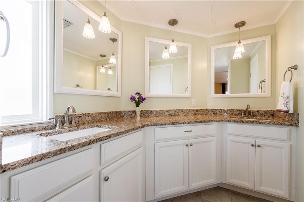 SIX LAKES COUNTRY CLUB - Residential