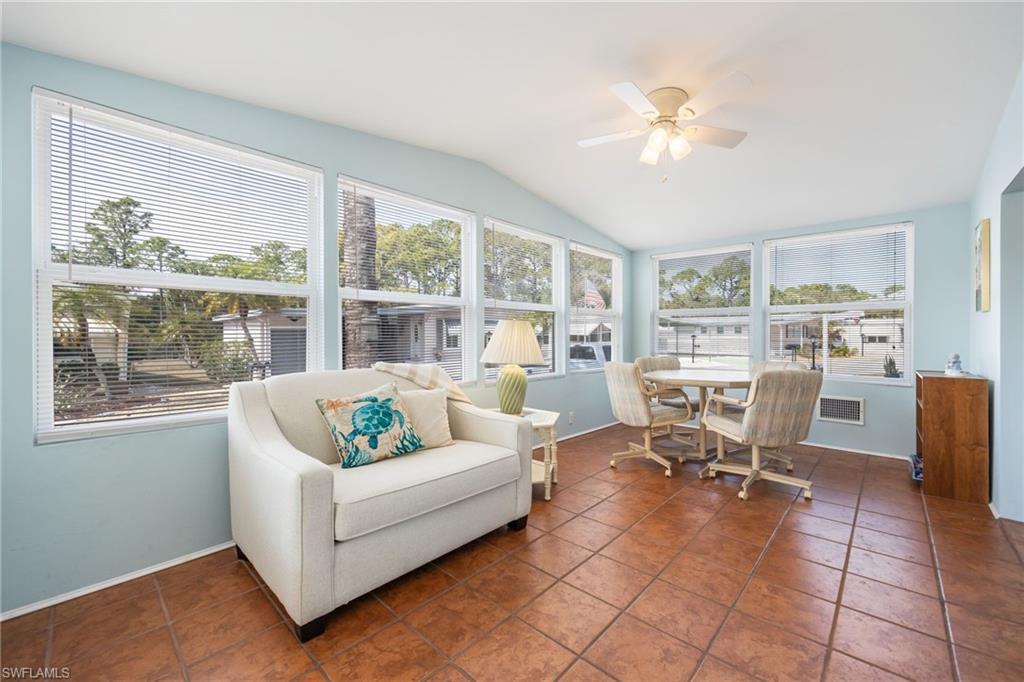 SIX LAKES COUNTRY CLUB - Residential