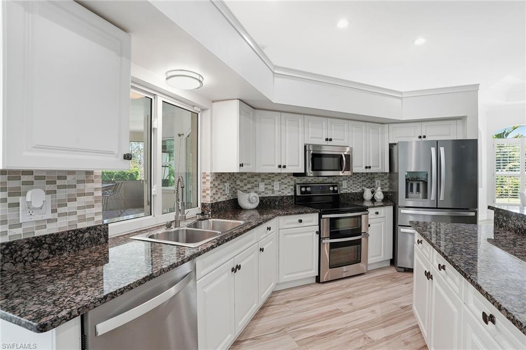 SAN CARLOS ESTATES - Residential