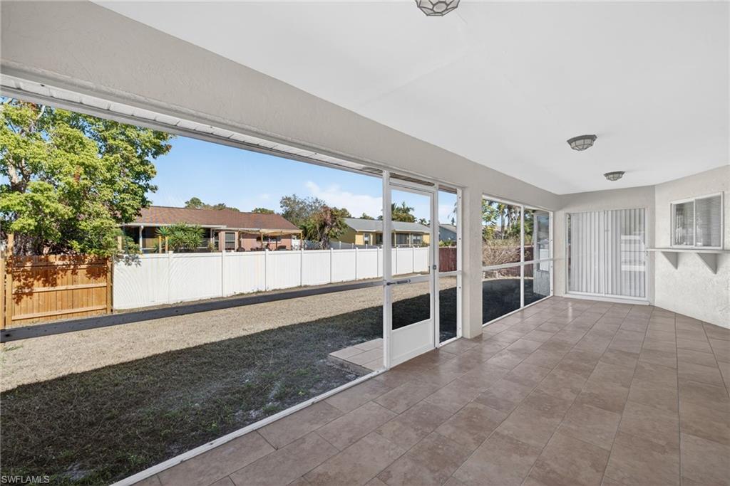 SAN CARLOS PARK - Residential