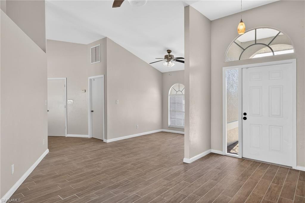 SAN CARLOS PARK - Residential