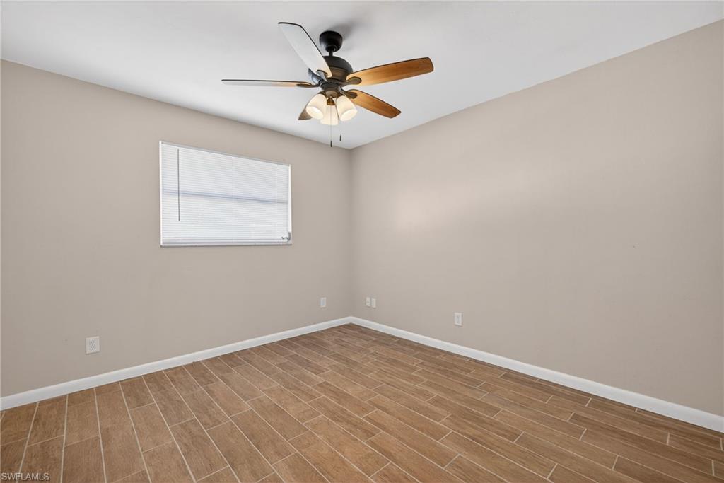 SAN CARLOS PARK - Residential