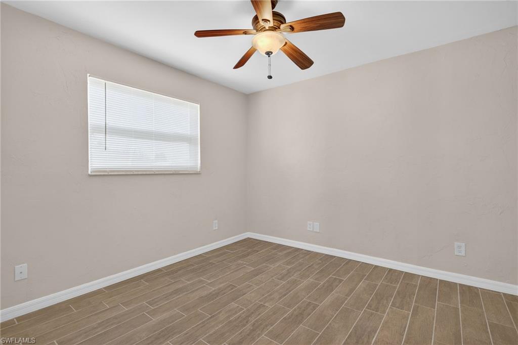 SAN CARLOS PARK - Residential