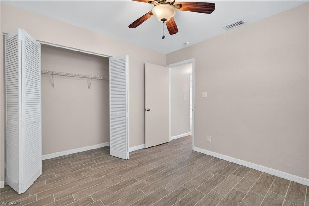 SAN CARLOS PARK - Residential