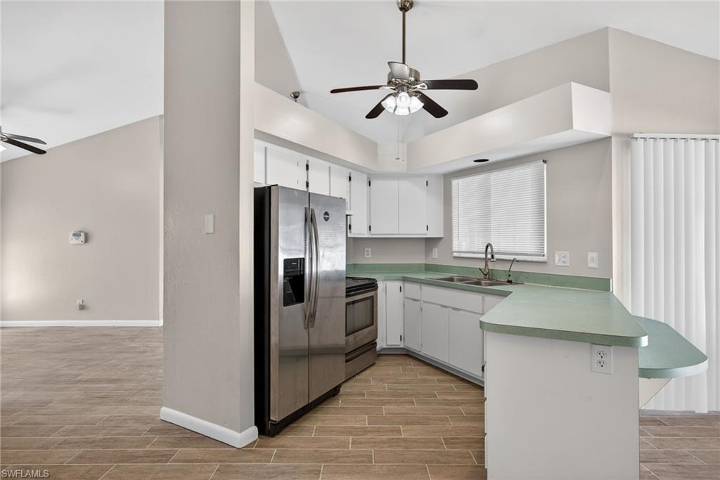 SAN CARLOS PARK - Residential