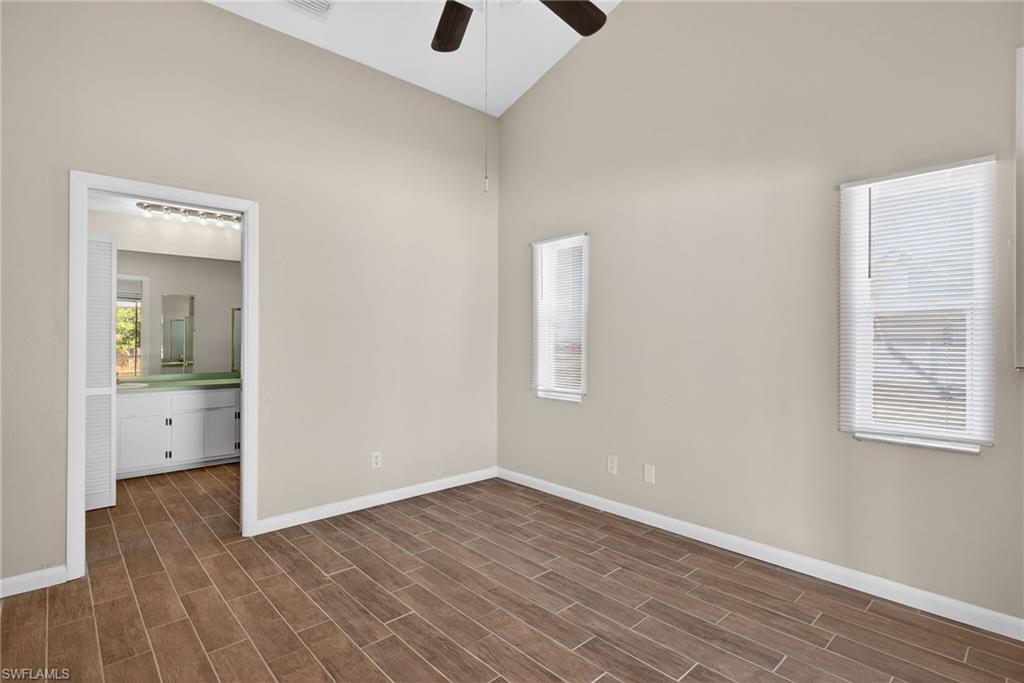 SAN CARLOS PARK - Residential