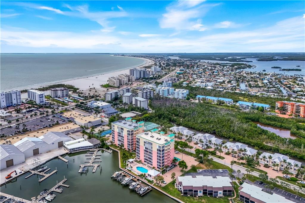 PALM HARBOR CLUB - Residential