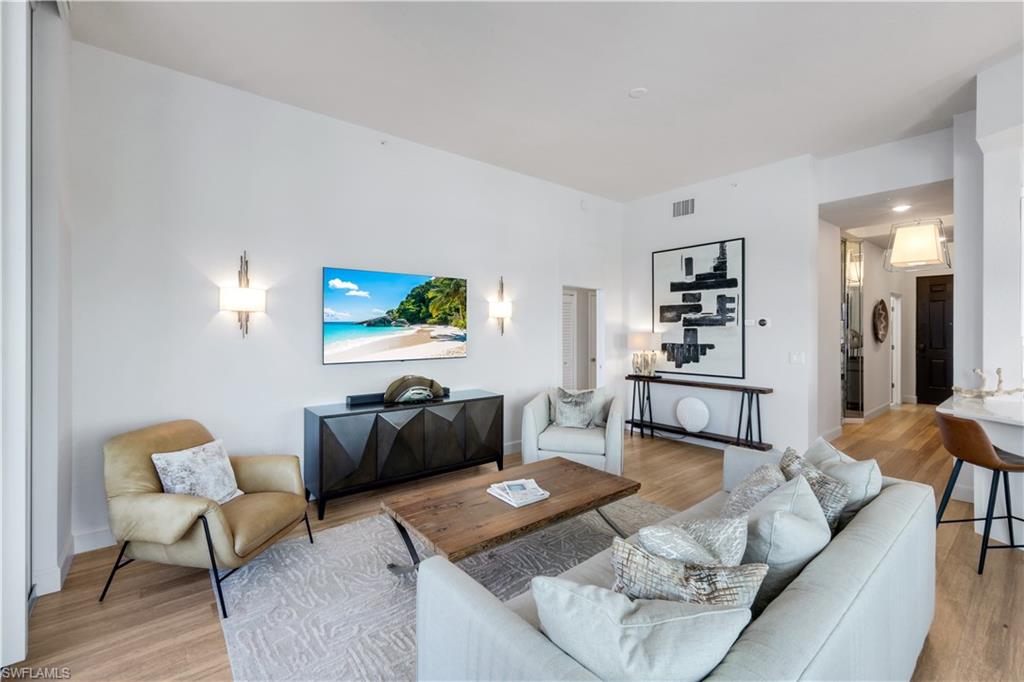 PALM HARBOR CLUB - Residential