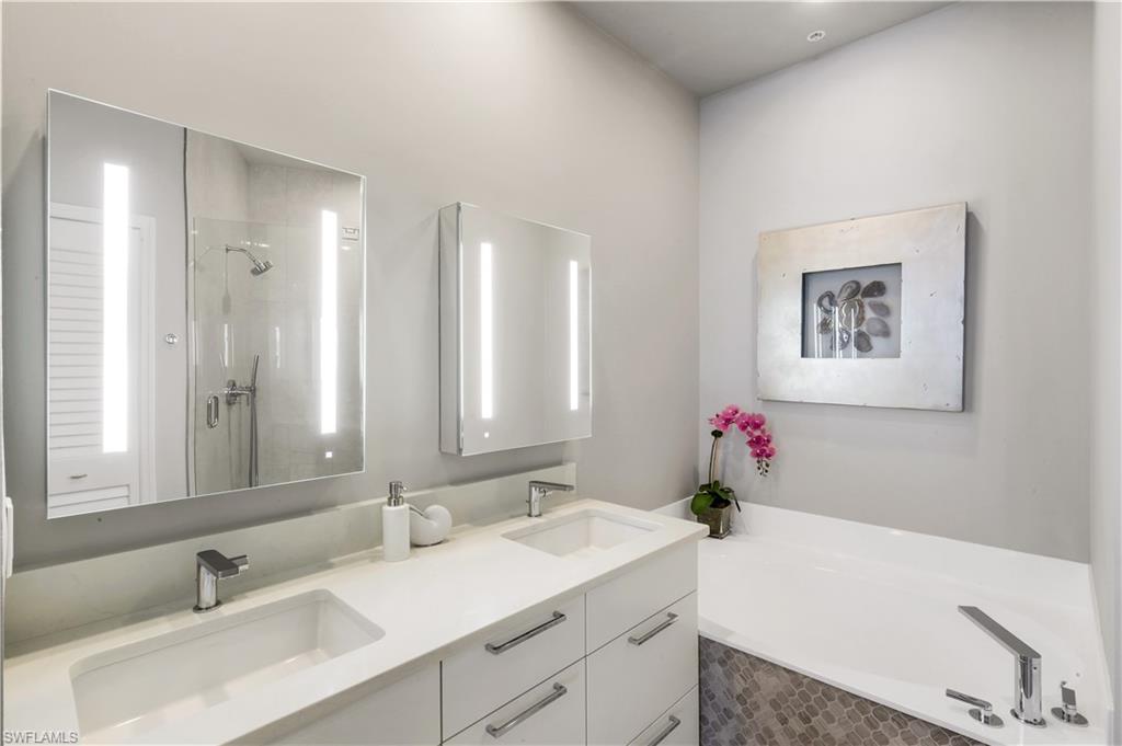 PALM HARBOR CLUB - Residential