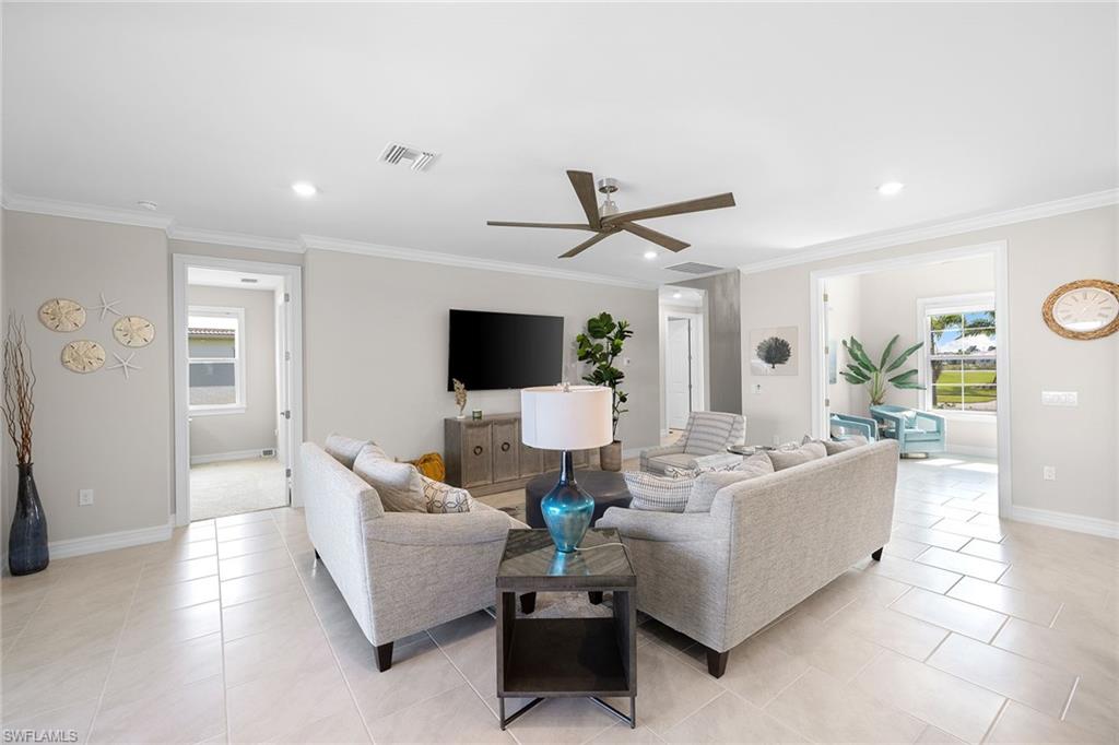 ROYAL PALM GOLF ESTATES - Residential Lease