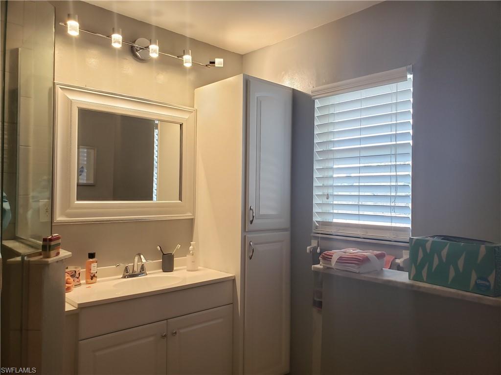 SAN CARLOS PARK - Residential