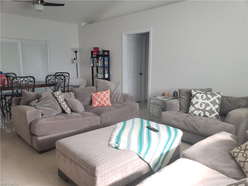 SAN CARLOS PARK - Residential