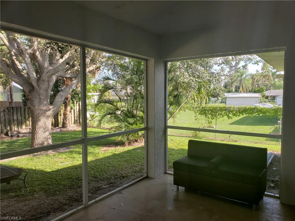 SAN CARLOS PARK - Residential