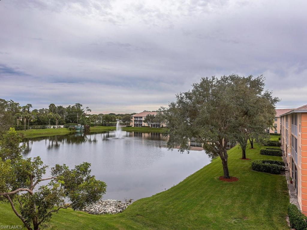 VICTORIA LAKES - Residential