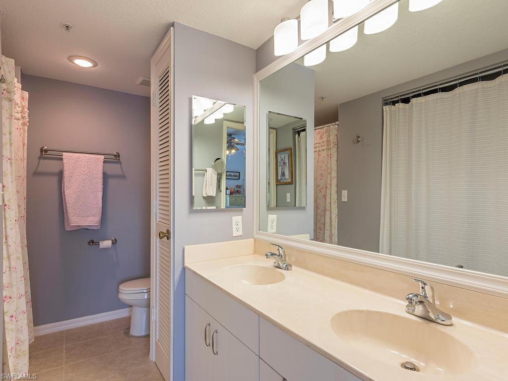 VICTORIA LAKES - Residential