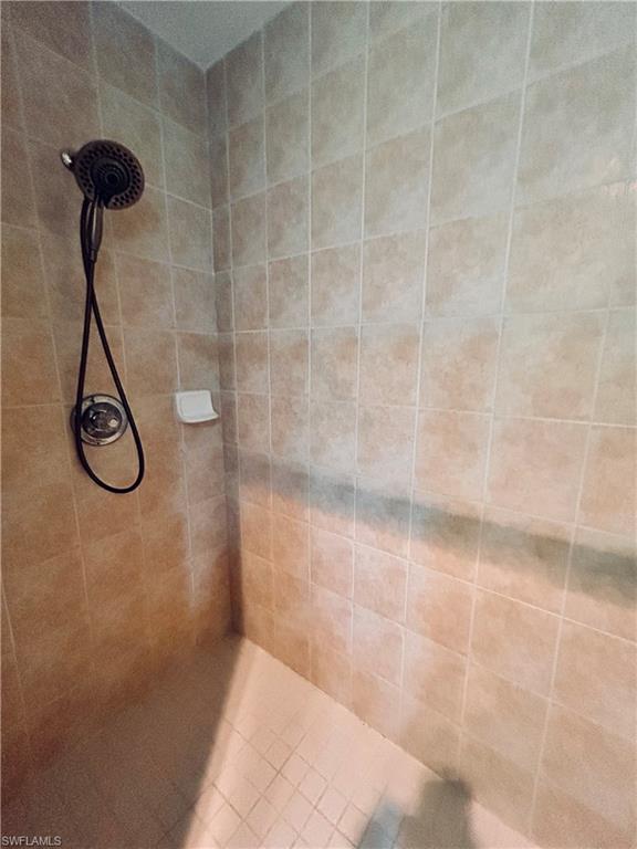 VAN LOON COMMONS - Residential