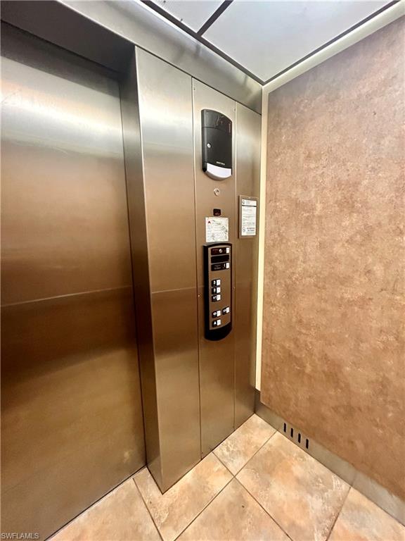 VAN LOON COMMONS - Residential