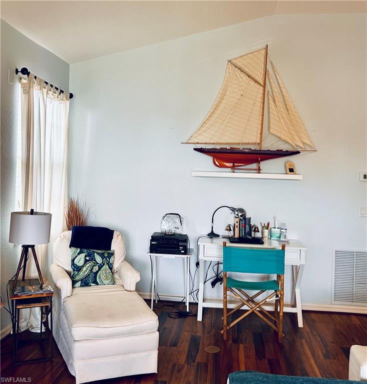 VAN LOON COMMONS - Residential