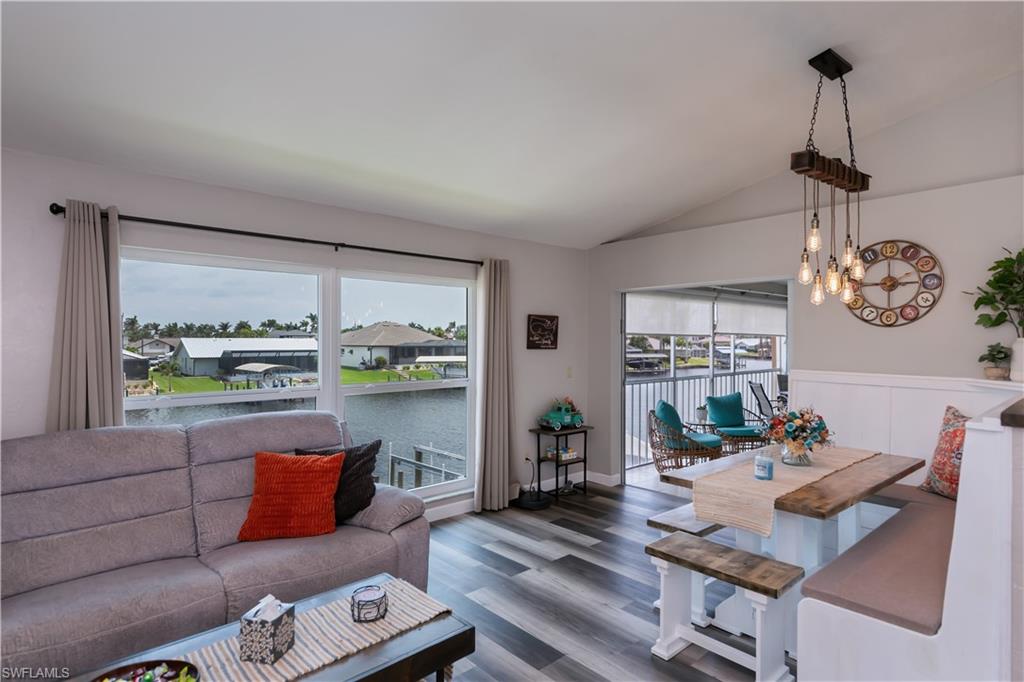 CAPSTAN II CONDO - Residential