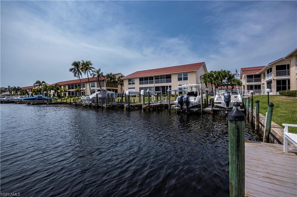 CAPSTAN II CONDO - Residential