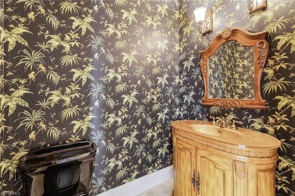 CASTLEWOOD - Residential