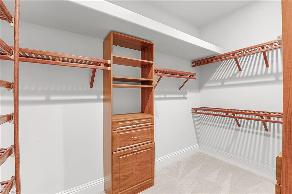 CASTLEWOOD - Residential