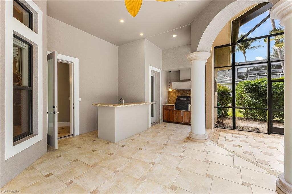 CASTLEWOOD - Residential