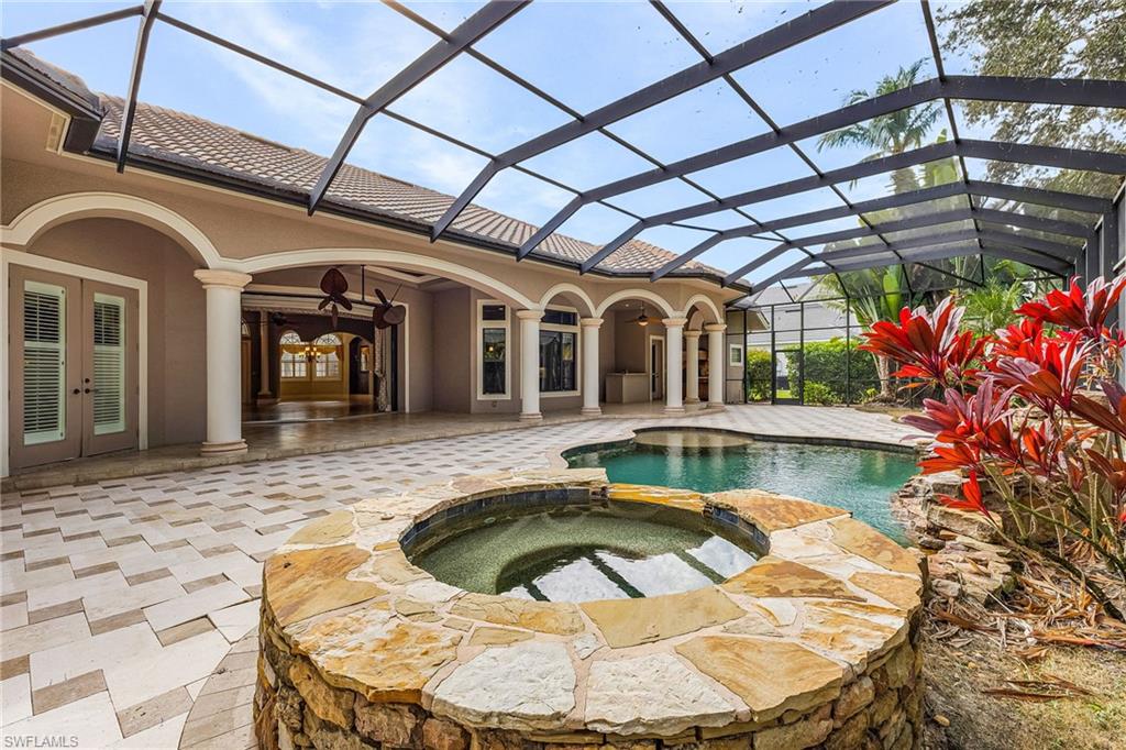 CASTLEWOOD - Residential