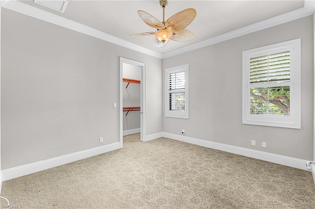 CASTLEWOOD - Residential