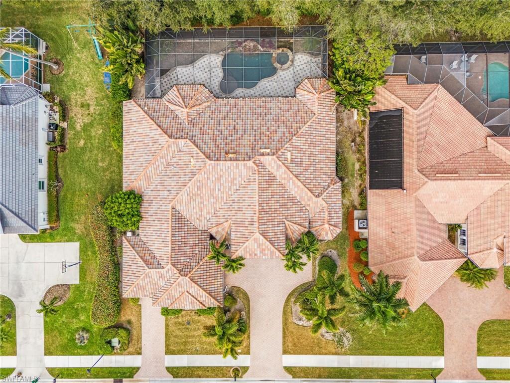 CASTLEWOOD - Residential