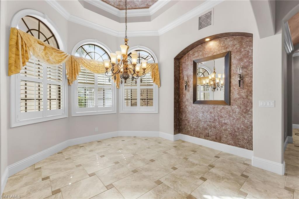 CASTLEWOOD - Residential