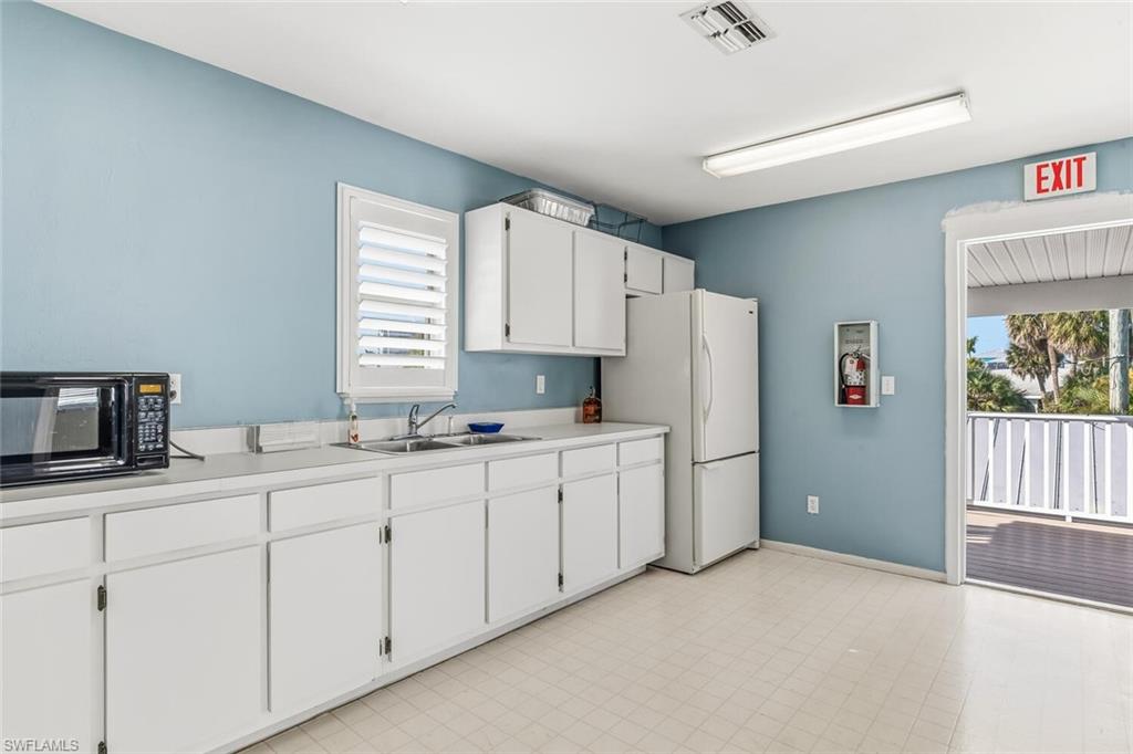 SEA GRAPE BAY CONDO - Residential