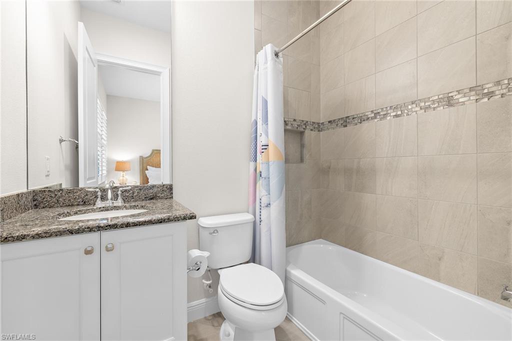 TWIN EAGLES - Residential