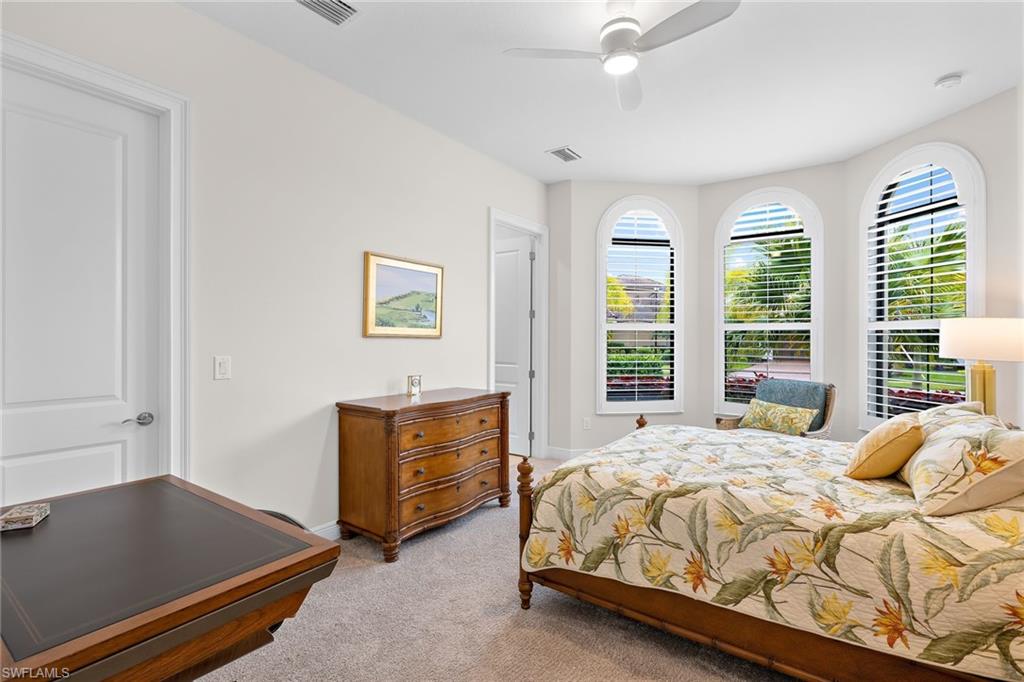 TWIN EAGLES - Residential