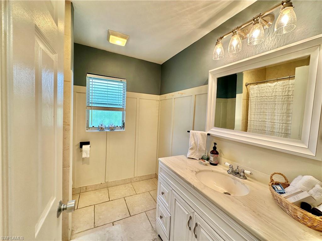 PINE HURST ESTATES - Residential Lease