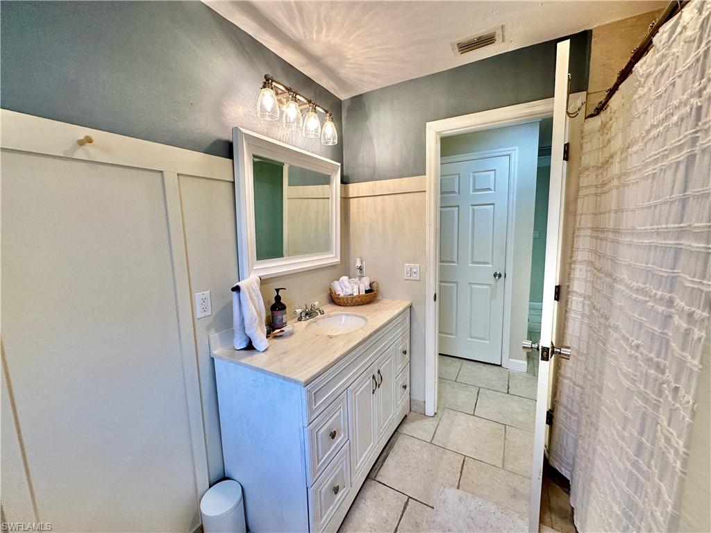 PINE HURST ESTATES - Residential Lease