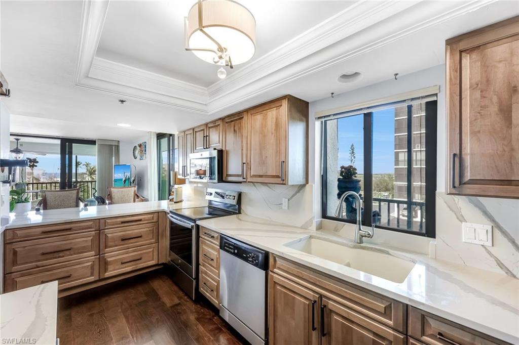 BAY HARBOR CLUB CONDO - Residential