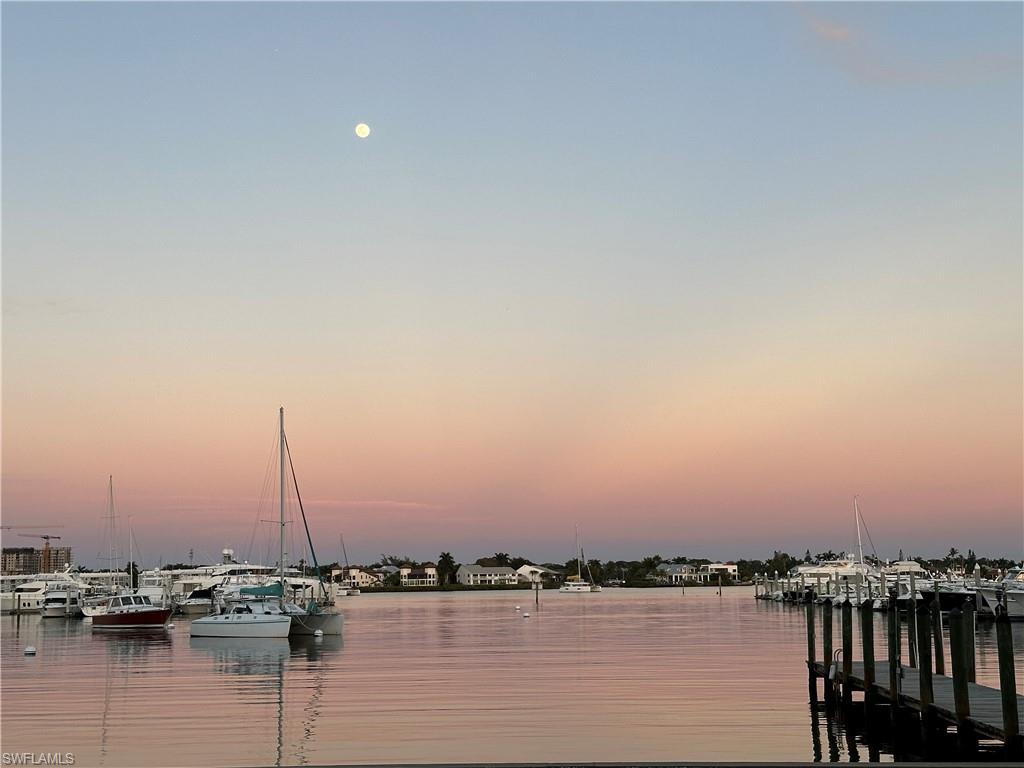 BAY TERRACE - Residential