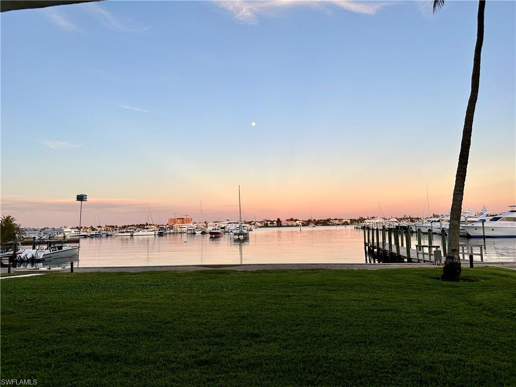 BAY TERRACE - Residential