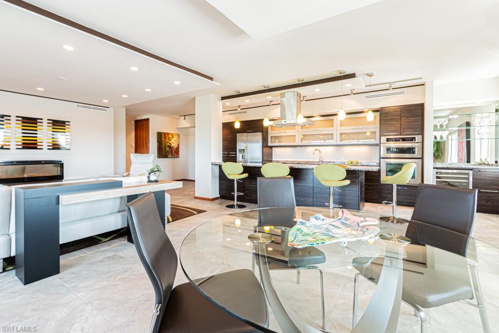 BAY TERRACE - Residential