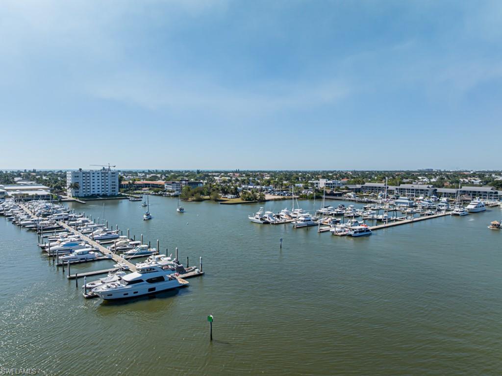 BAY TERRACE - Residential