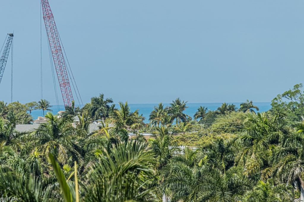 BAY TERRACE - Residential