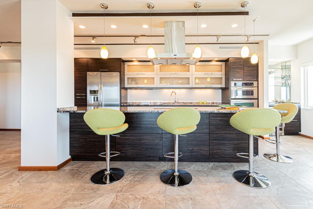 BAY TERRACE - Residential