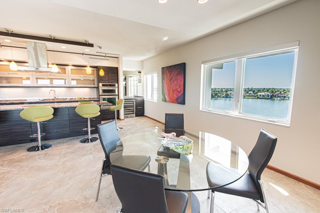 BAY TERRACE - Residential