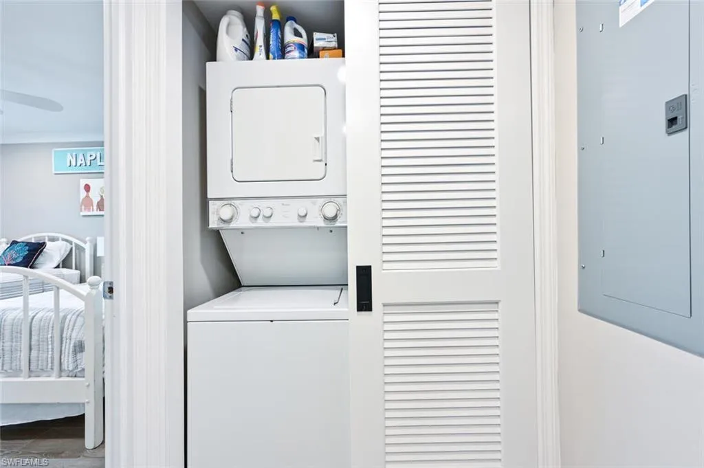 Naples, Florida 34103, United States, 3 Bedrooms Bedrooms, ,2 BathroomsBathrooms,Residential,Active,140817