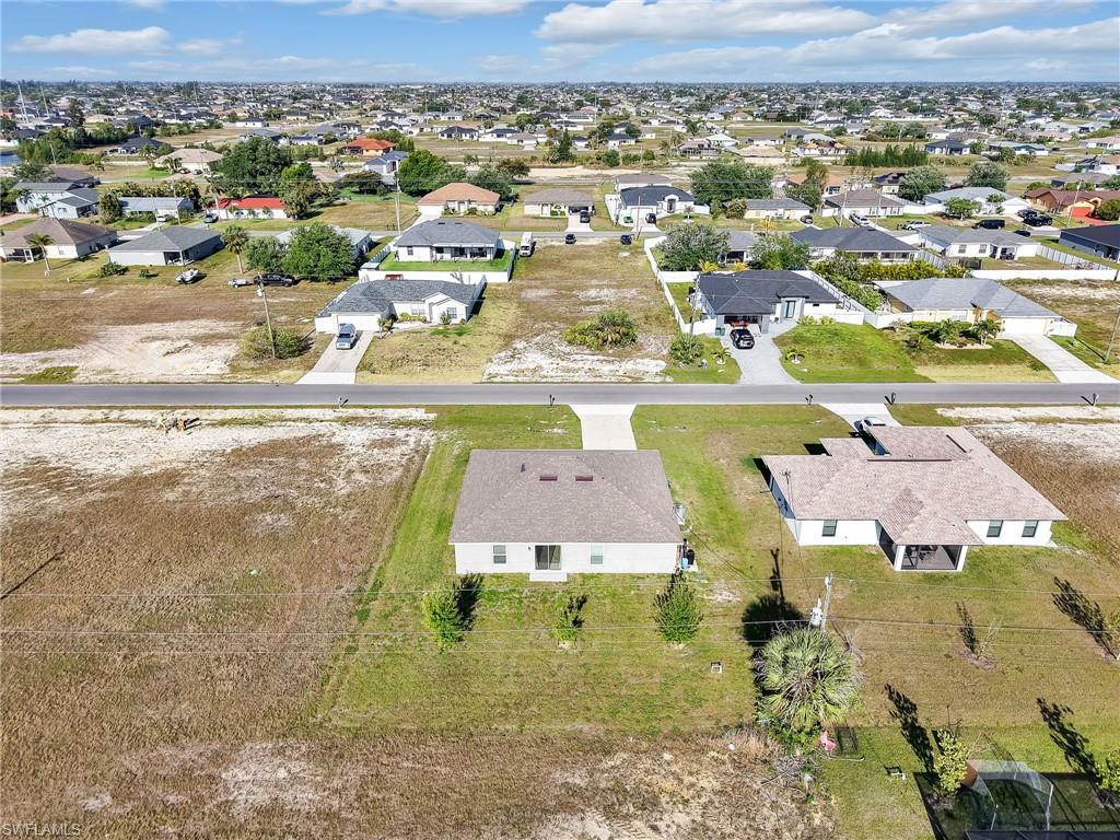 CAPE CORAL - Residential